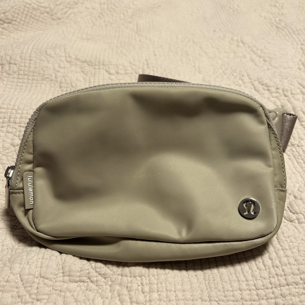Lululemon belt bag. Raw linen